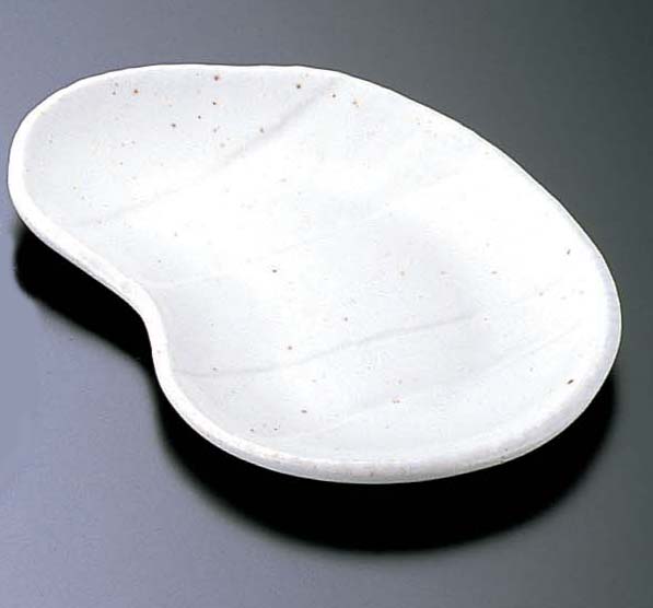白釉そら豆型取皿 T03-124